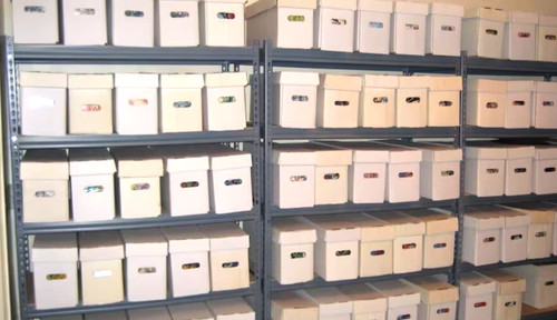 100 bulk lot assorted comics - 100,