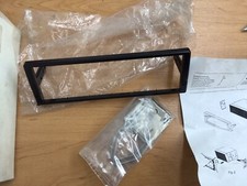 Rover 400 45 200 25 600 ?? Radio pull out handle Part no XQU100300