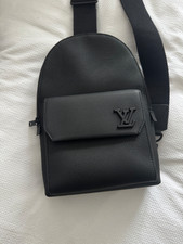 LOUIS VUITTON LV Pilot Sling
