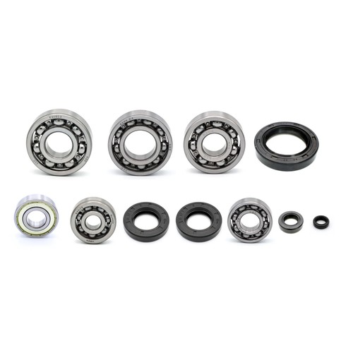 Engine case bearings and - , seals