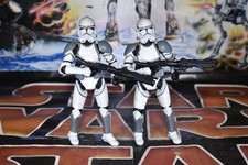 TWO CORUSCANT GUARD CLONE TROOPERS 3.75 INCH STAR WARS FIGURE REF D7578