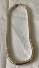 Gold Tone Necklace With Metal Clasp - Not Expandable - Costume Jewellery