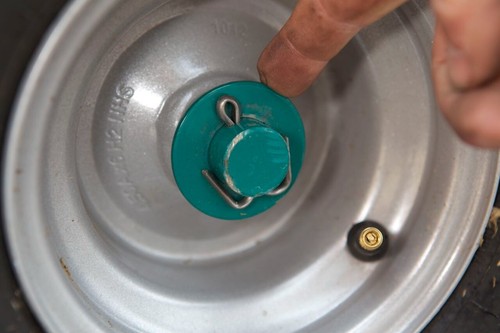 Wheel and tyre - wheel, for