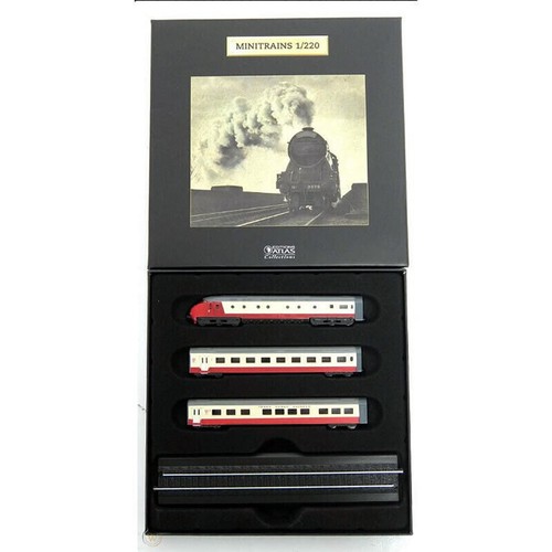 Scale tee express train - scale,