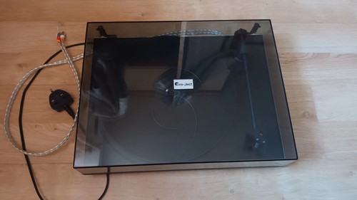Pro ject primary fi - e, hi-fi
