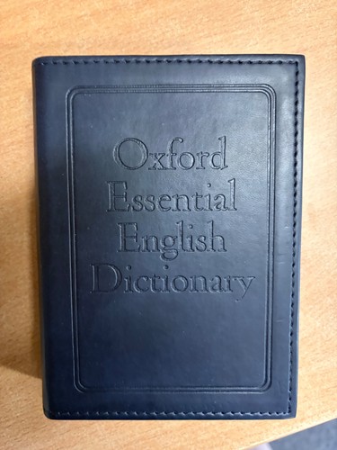 Oxford essential english - essential,