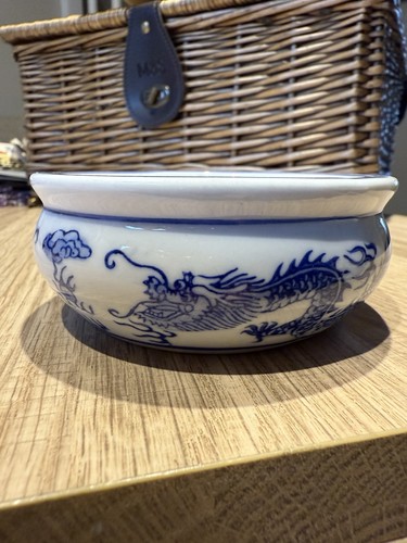 Chinese blue white dragon - chinese,