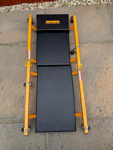 Halfords under car mechanic - halfords,