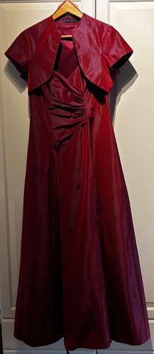 Beautiful red evening - , gown