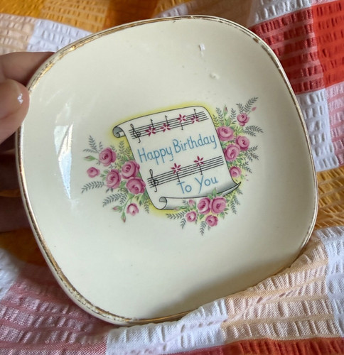 Royal alma pretty pin dish - pin,