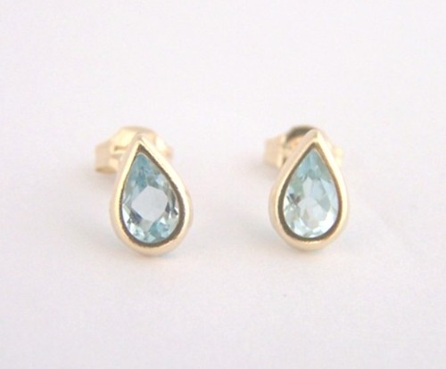 9ct gold teardrop - sky, blue