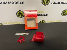 REPLICAGRI 140 1:32 SCALE TRANSPORT BOX (RED)