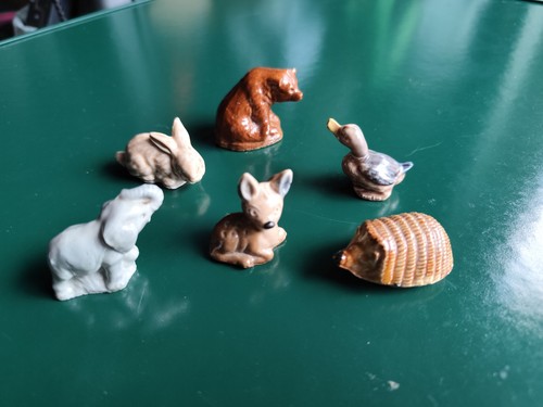 Vintage wade whimsies job - x,