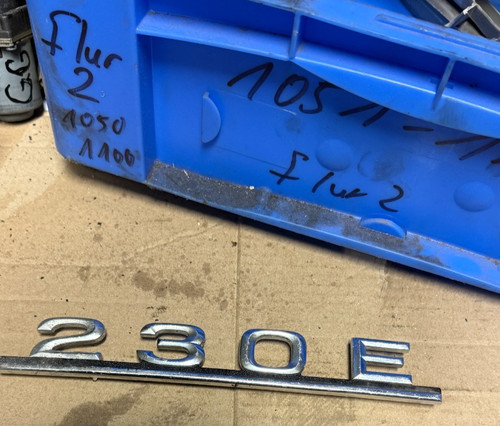 Mercedes w123 230e trunk - w123, lid