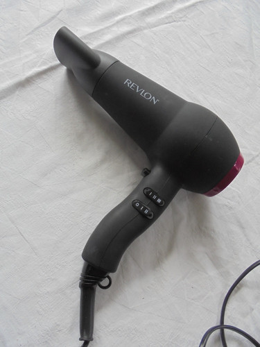 Revlon rvdr5823 fast - fast, light