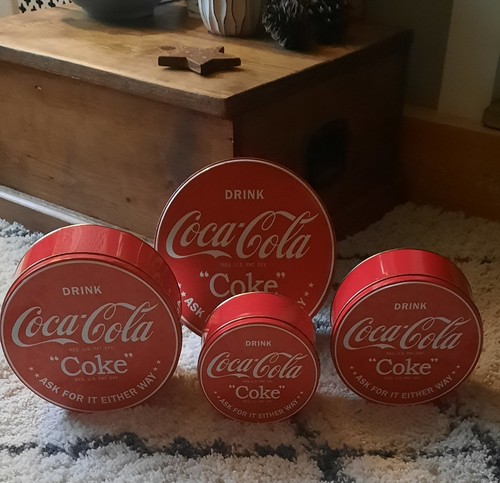 Retro vintage style - coca, cola