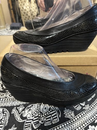 Fly london black - fly, patent