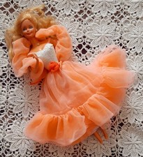 Barbie Doll Mattel Peaches n