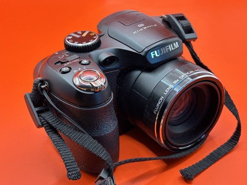 Fujifilm finepix s2980 - finepix,
