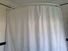 Curved Shower Rail 2mtr for corner bath comes with white curtain