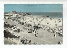 GORLESTON ON SEA - THE BEACH - OLD 1962 POSTMARK POSTCARD - NORFOLK