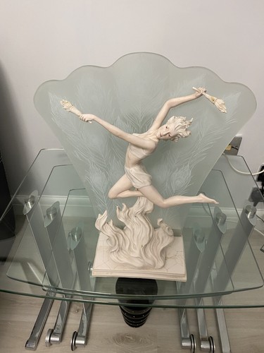 Art deco lamp - art,