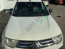 2015 MITSUBISHI L200 BONNET