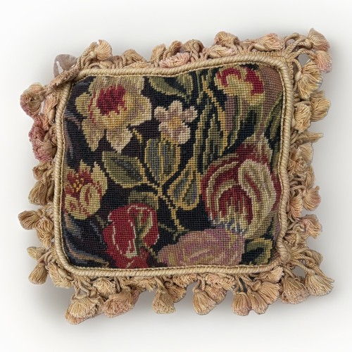 Aubusson style floral wool - style,