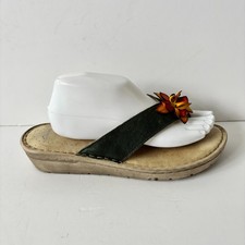 Clarks Green  Leather Toe Post