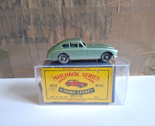 Matchbox aston martin mint - martin,