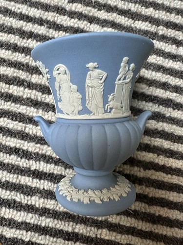 Wedgewood blue jasperware - blue,