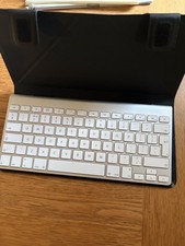 Apple Magic Keyboard A1314 Wireless Bluetooth QWERTY LAYOUT with case