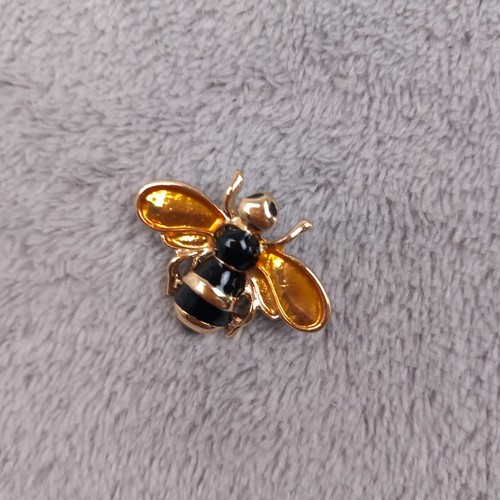 Unbranded vintage style gold - style,