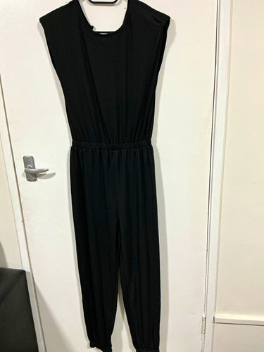 Women black round - women’s,