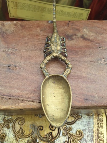Vintage brass scorpion - vintage, spoon