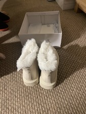 Cream Moon Boots Size 6