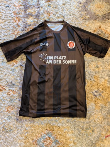 Pauli 2011 away - st,