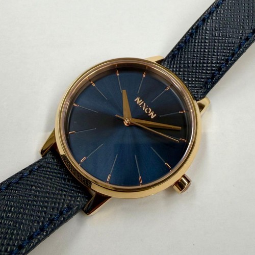 Nixon gold color - nixon, dial