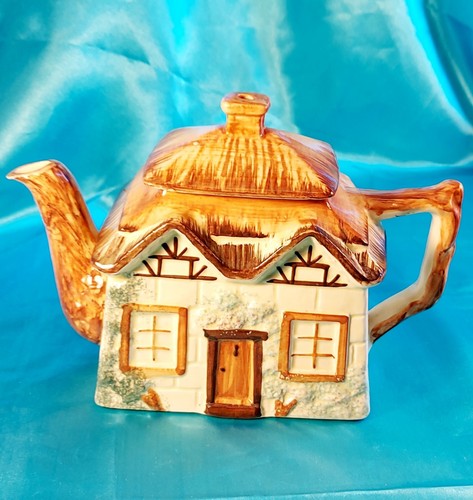 Keele street pottery cottage - keele,