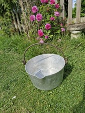 Vintage Farmhouse mussel pan