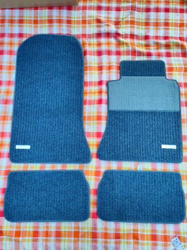 Mercedes original rib floor - original,