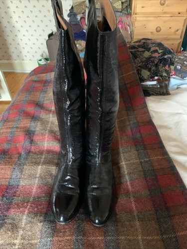 Beautiful spanish leather - beautiful,
