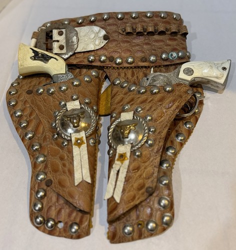 1950 cap guns - cap,