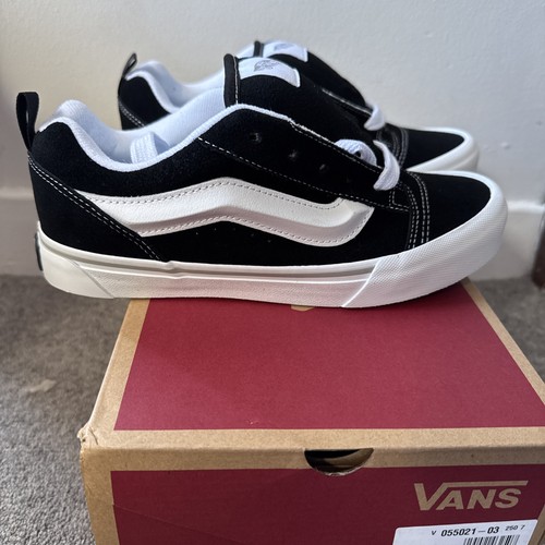 Brand new vans knu - brand, skool