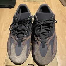 Yeezy Boost 700 ‘Mauve’ UK9.5