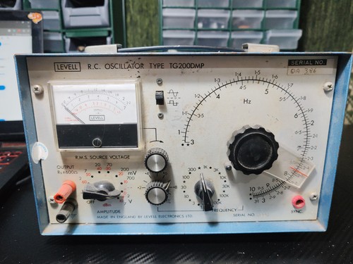 Vintage levell oscillator - r.c.,