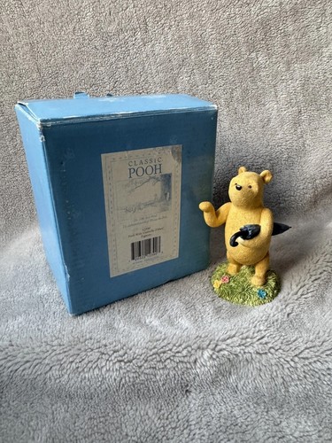 Classic pooh with umbrella - "pooh,