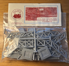 Dapol Trackside C004 OO Gauge Platform/Trackside Footbridge Plastic Kit NOS NIP