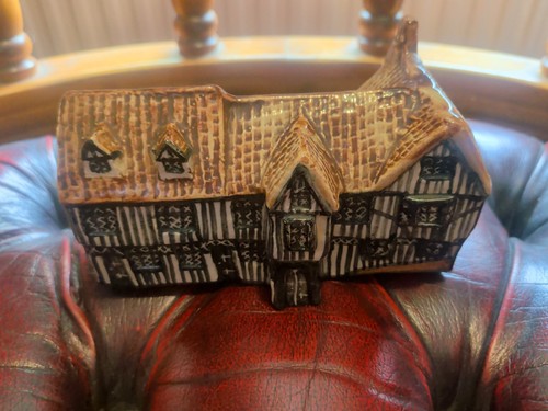 Tey pottery lavenham - tey,