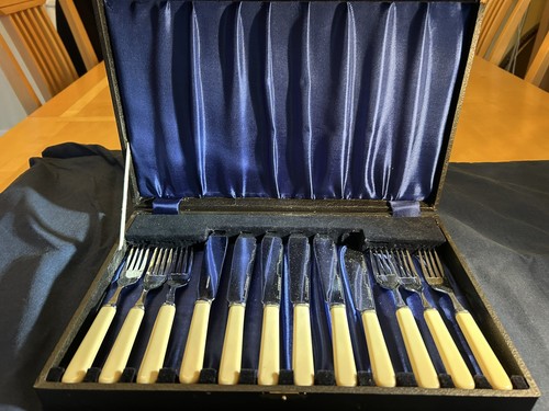 Art deco fish knife - fish,